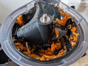 Panasonic MJ-L700KXE Entsafter nach dem Entsaften von Möhren