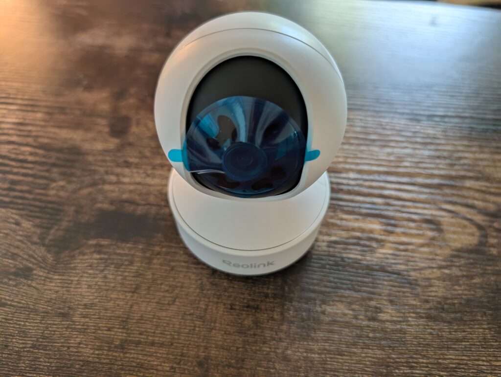 Reolink E1 Pro Überwachungskamera Kamera mit Folie