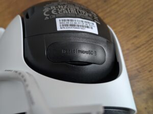SD-Slot der Tapo TP-Link C520WS Überwachungskamera geschlossen