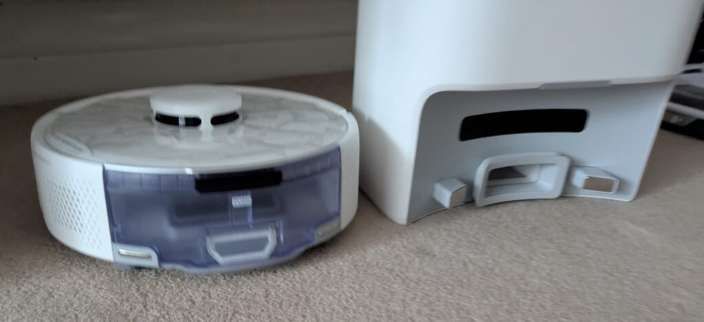 SwitchBot K11+ Staubsauger-Roboter mit Absaugstation