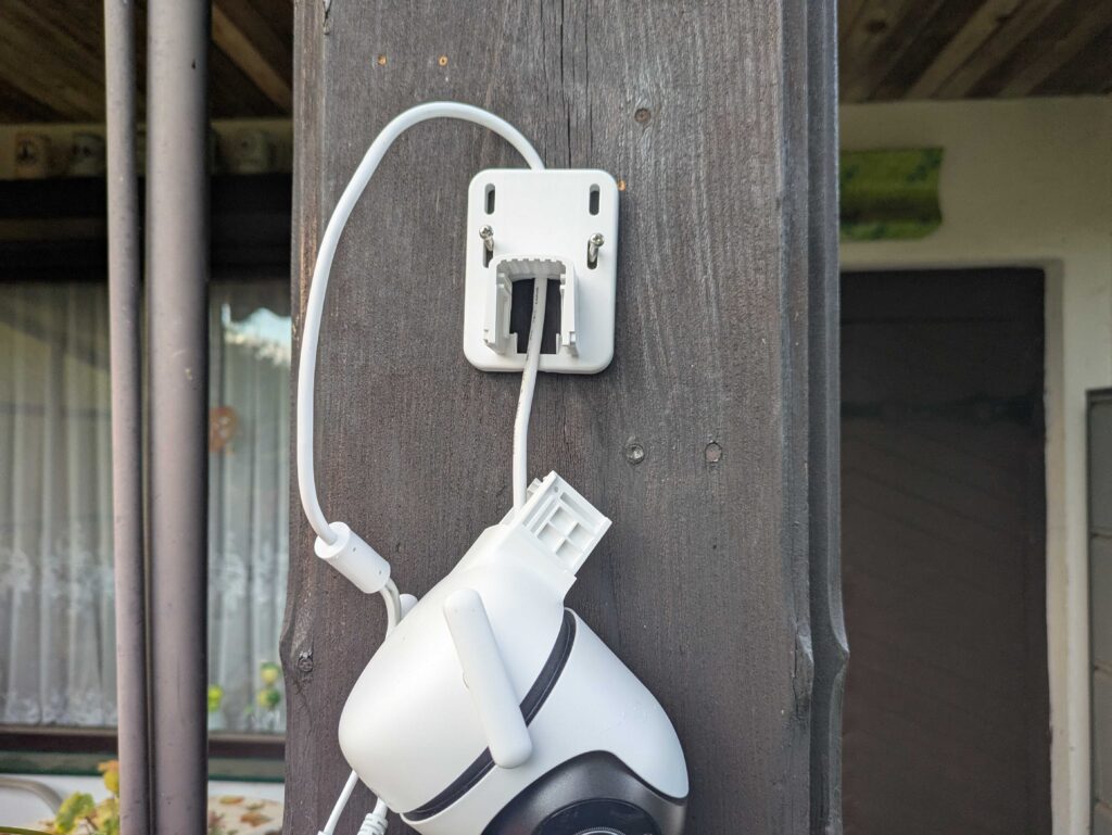 Tapo TP-Link C520WS Überwachungskamera Montage