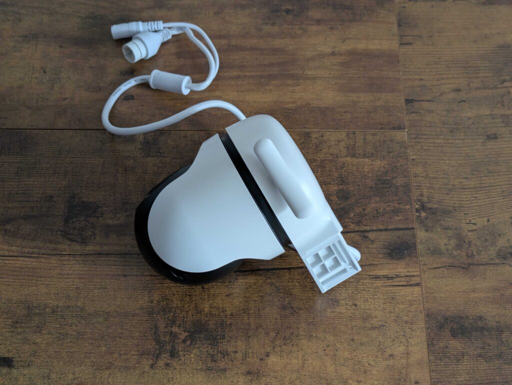 Tapo TP-Link C520WS Überwachungskamera von links