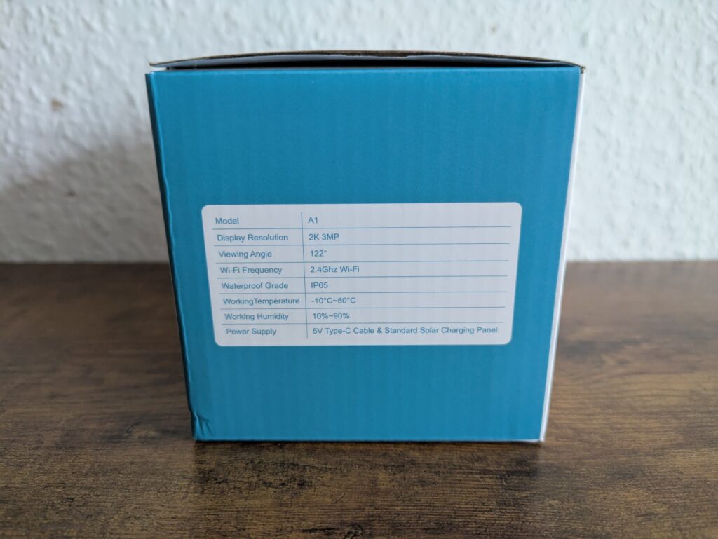 Verpackung der Wansview A1 Überwachungskamera von links