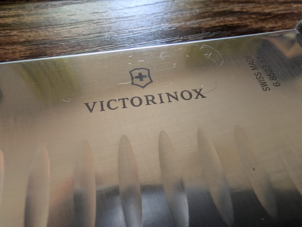 Victorinox Swiss Classic Küchenmesser Klinge Detail 2