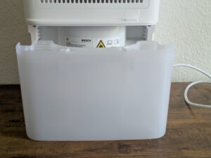 Wassertank des Bosch Dry 4000 Luftentfeuchters