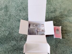 Easyfone Prime-A1 Pro Seniorenhandy Zubehör in Verpackung
