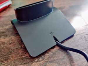 Easyfone Prime-A1 Pro Seniorenhandy Ladestation mit Kabelaussparung