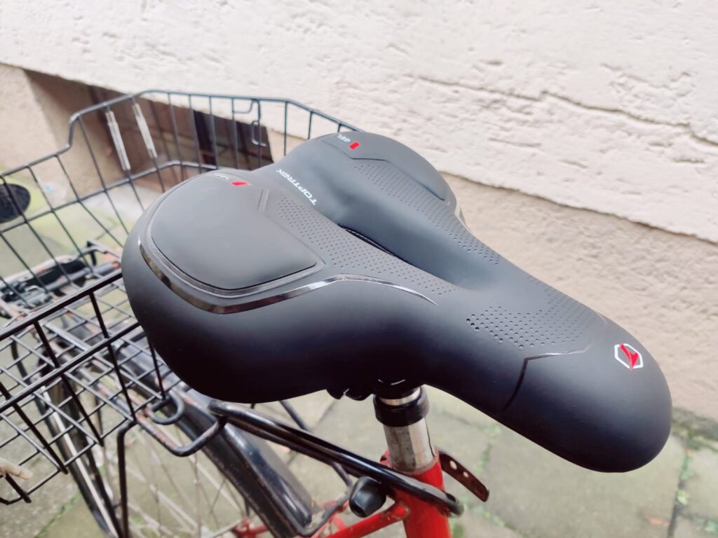 toptrek Top-01 Fahrradsattel montiert von der Seite