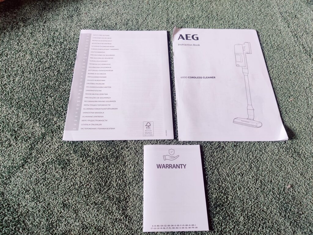 AEG 6000 AP61CB21DB Akku-Staubsauger Anleitungen