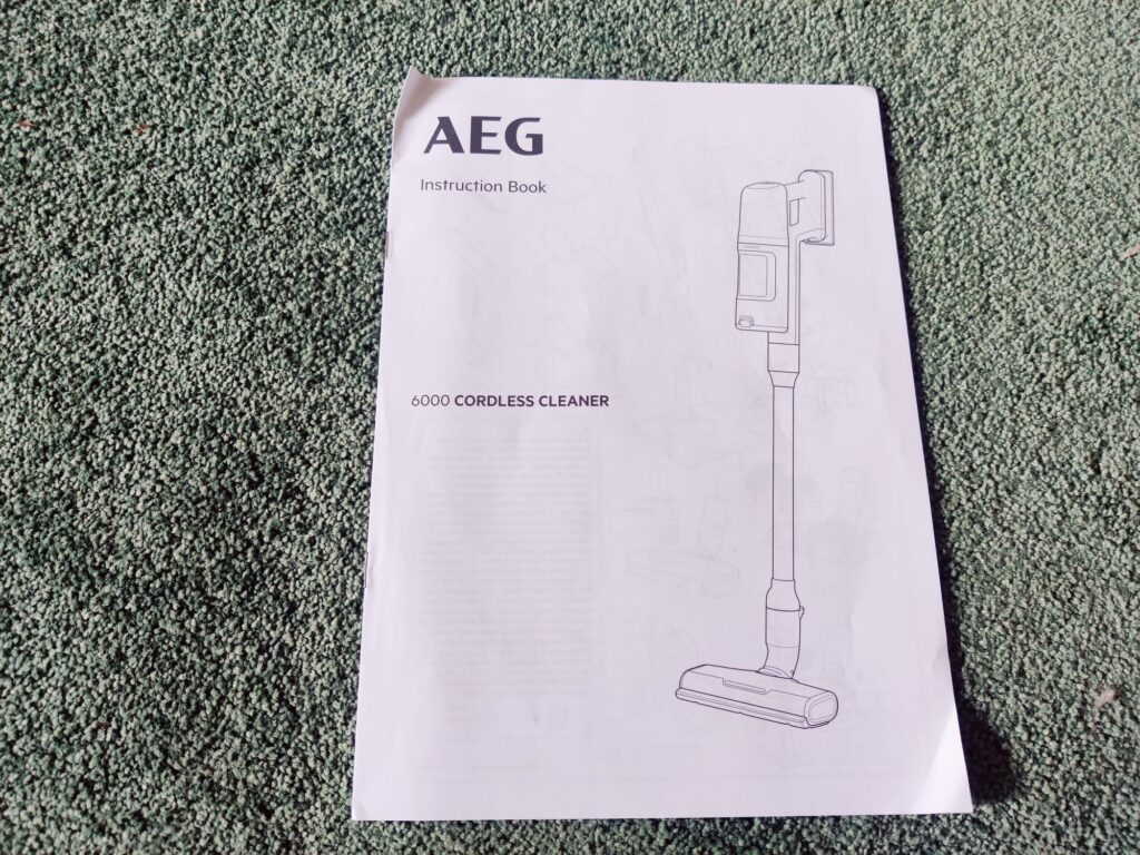 AEG 6000 AP61CB21DB Akku-Staubsauger Bedienungsanleitung