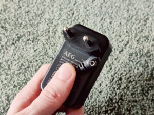 AEG 6000 AP61CB21DB Akku-Staubsauger Netzteil