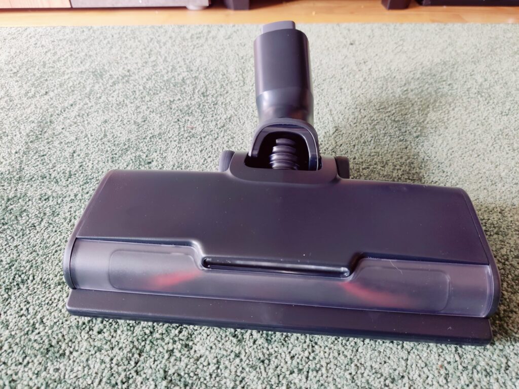 AEG 6000 AP61CB21DB Akku-Staubsauger Bodenbürste von vorne