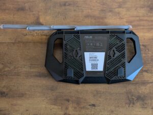 ASUS TUF Gaming BE3600 Router von unten