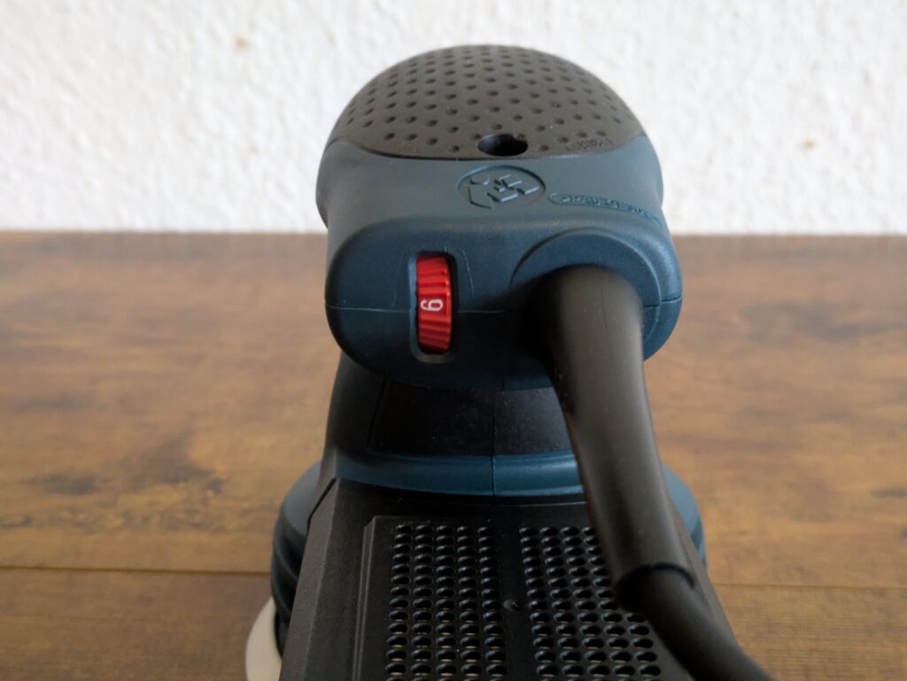 Bosch Professional GEX 125-1 AE Exzenterschleifer von hinten