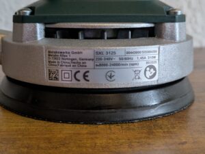 Datenlabel des Metabo SXE 3125 Exzenterschleifers