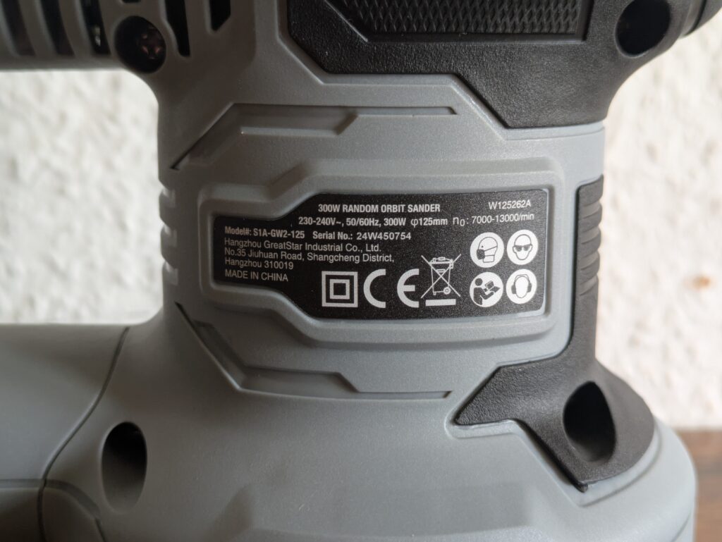 Datenlabel des WORKPRO W125262 Exzenterschleifers