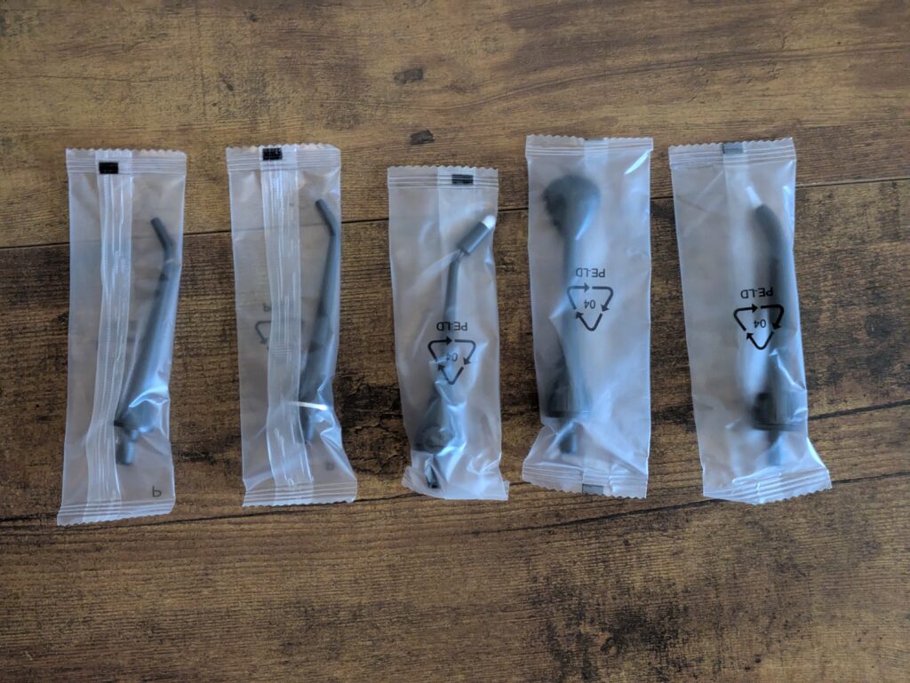 Düsen der COSLUS C20 Munddusche verpackt