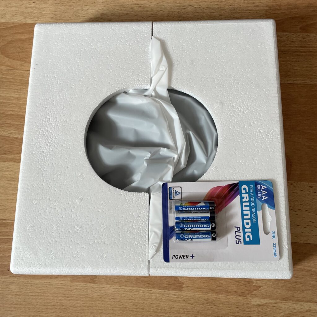 Grundig 53221 Personenwaage Styropor