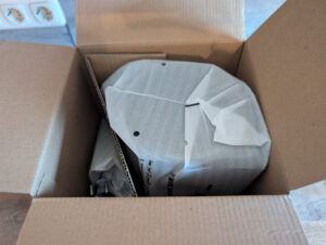 KRUPS BW8018 Smart'n Light Wasserkocher mit Temperatureinstellung Verpackung geöffnet