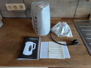 KRUPS BW8018 Smart'n Light Wasserkocher mit Temperatureinstellung ausgepackt