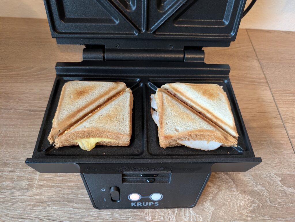 Krups FDK451 Sandwichmaker Toast fertig