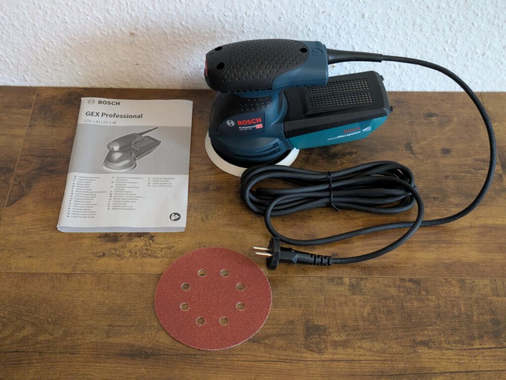 Lieferumfang des Bosch Professional GEX 125-1 AE Exzenterschleifers