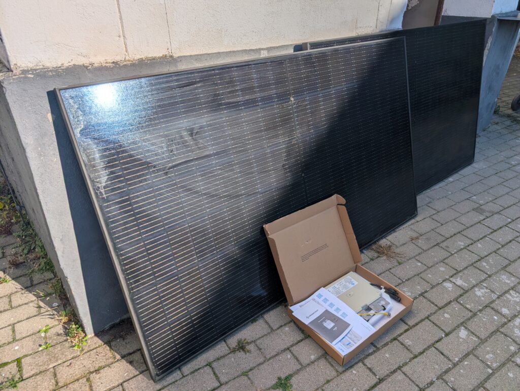 Maysun Balkonkraftwerk Lieferumfang