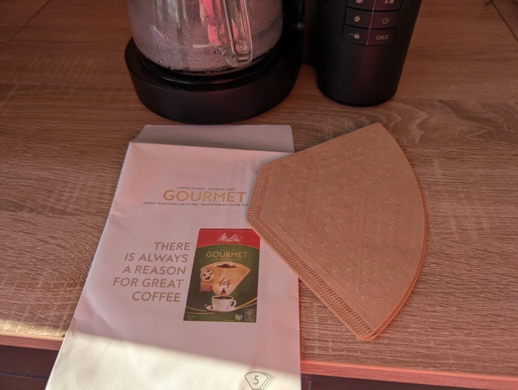Melitta AromaFresh X Kaffeemaschine mit Mahlwerk Filtertüten