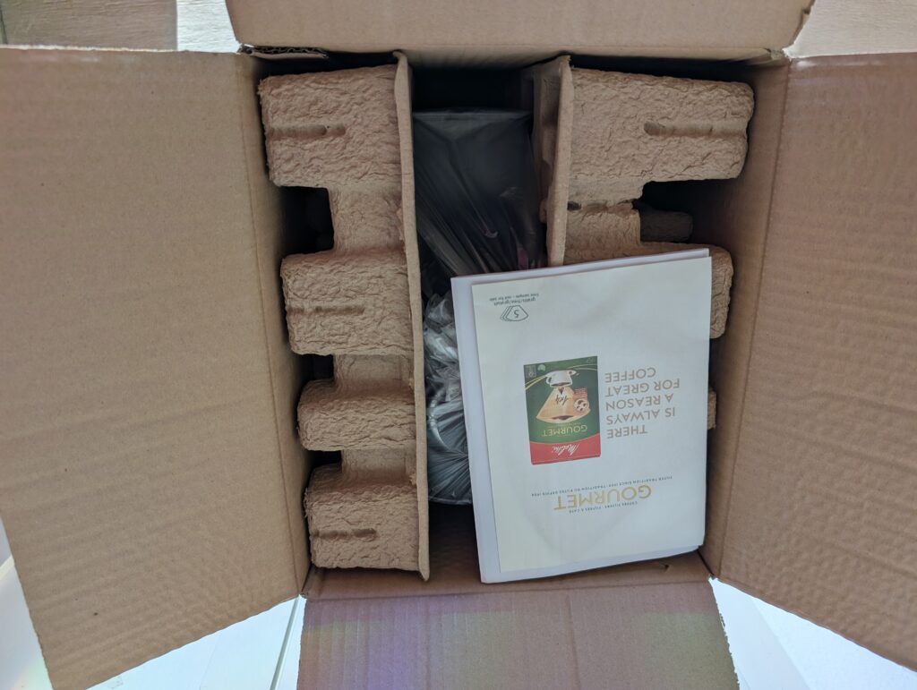 Melitta AromaFresh X Kaffeemaschine mit Mahlwerk geöffnet