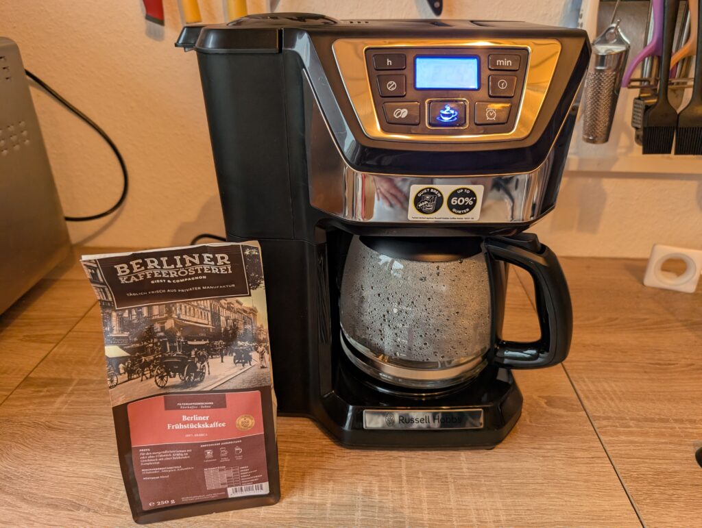 Russell Hobbs Victory Kaffeemaschine mit Mahlwerk Kaffee brühen