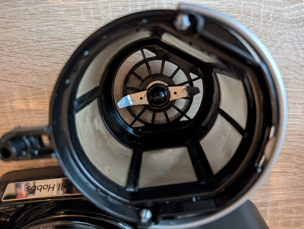 Russell Hobbs Victory Kaffeemaschine mit Mahlwerk Permanentfilter mit Schlagmesser