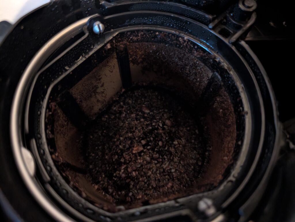 Russell Hobbs Victory Kaffeemaschine mit Mahlwerk gemahlene Bohnen im Filter