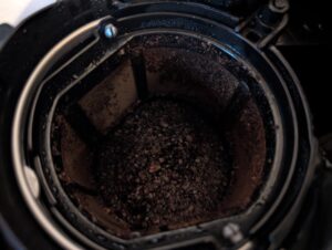 Russell Hobbs Victory Kaffeemaschine mit Mahlwerk gemahlene Bohnen im Filter