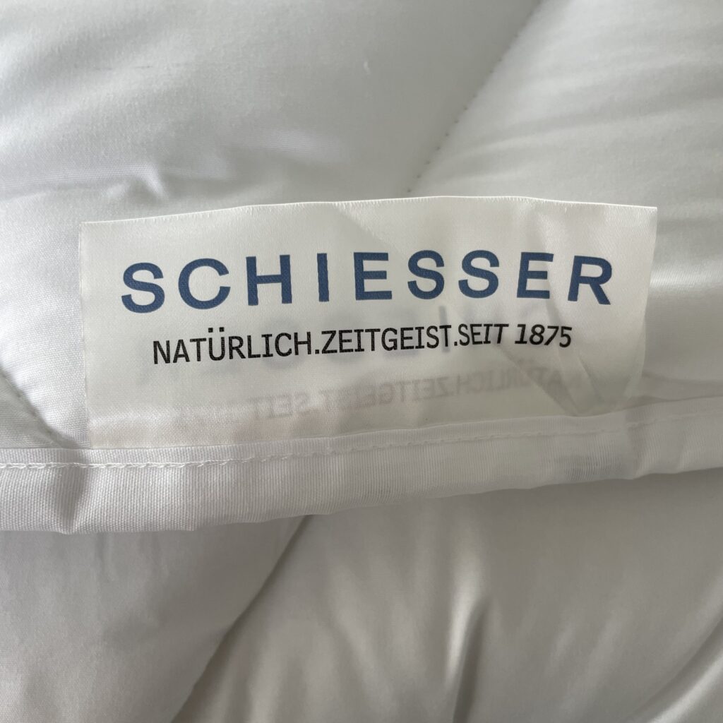 Schiesser Hygge Bettdecke Logo