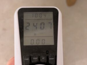 Stromverbrauch des Makita BO5041 Exzenterschleifers