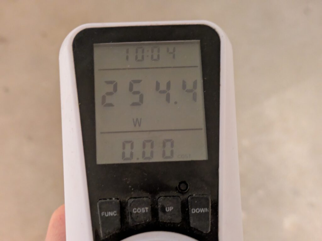 Stromverbrauch des WORKPRO W125262 Exzenterschleifers