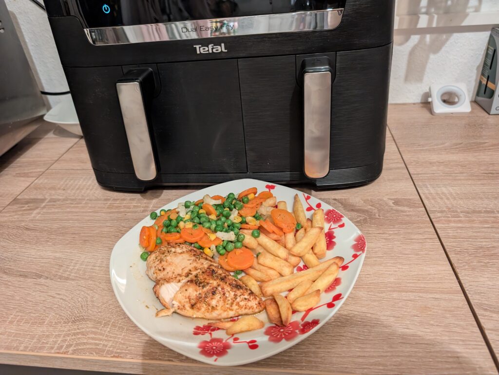 Tefal Dual Easy Fry XXL Heißluftfritteuse Gemüse Pommes und Hähnchen