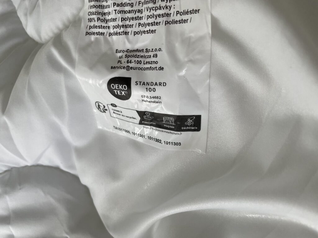 Traumnacht Cozy Mono Bettdecke nass