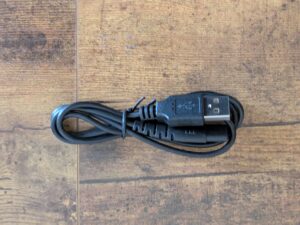 USB-Kabel der COSLUS C20 Munddusche