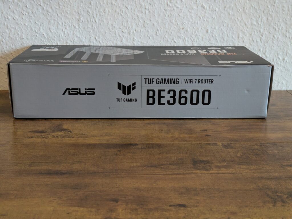 Verpackung des ASUS TUF Gaming BE3600 Routers