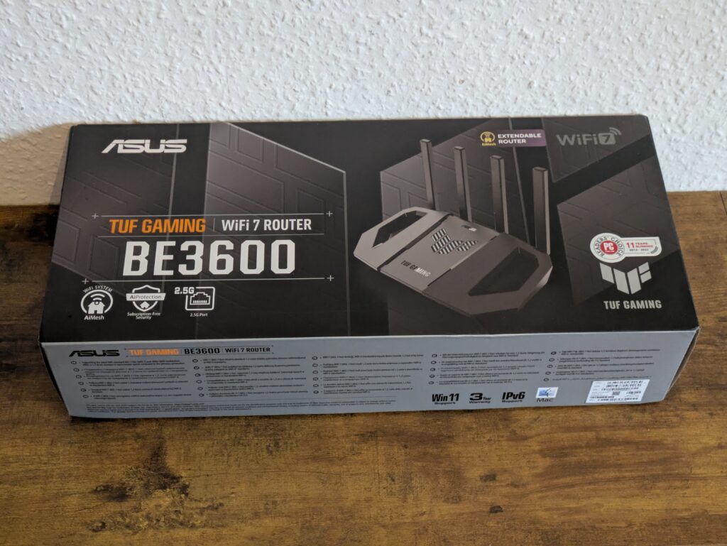 Verpackung des ASUS TUF Gaming BE3600 Routers von oben