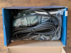 Verpackung des Bosch Professional GEX 125-1 AE Exzenterschleifers geöffnet