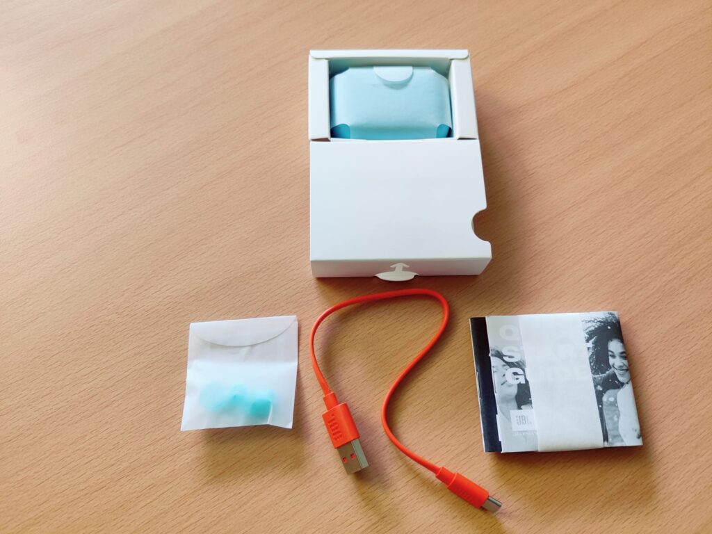 JBL Wave Beam 2 In-Ear-Kopfhörer mit Zubehör