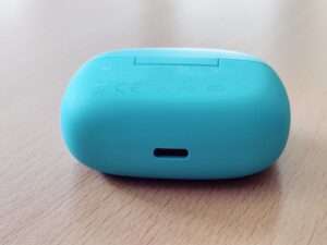 JBL Wave Beam 2 In-Ear-Bluetooth-Kopfhörer Ladeanschluss