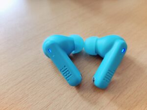 JBL Wave Beam 2 In-Ear-Bluetooth-Kopfhörer beim Kopplungsversuch