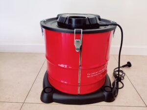 Einhell TC-AV 1720 DW Aschesauger von der Seite