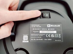 Einhell TC-AV 1720 DW Aschesauger Ein- und Ausschalter