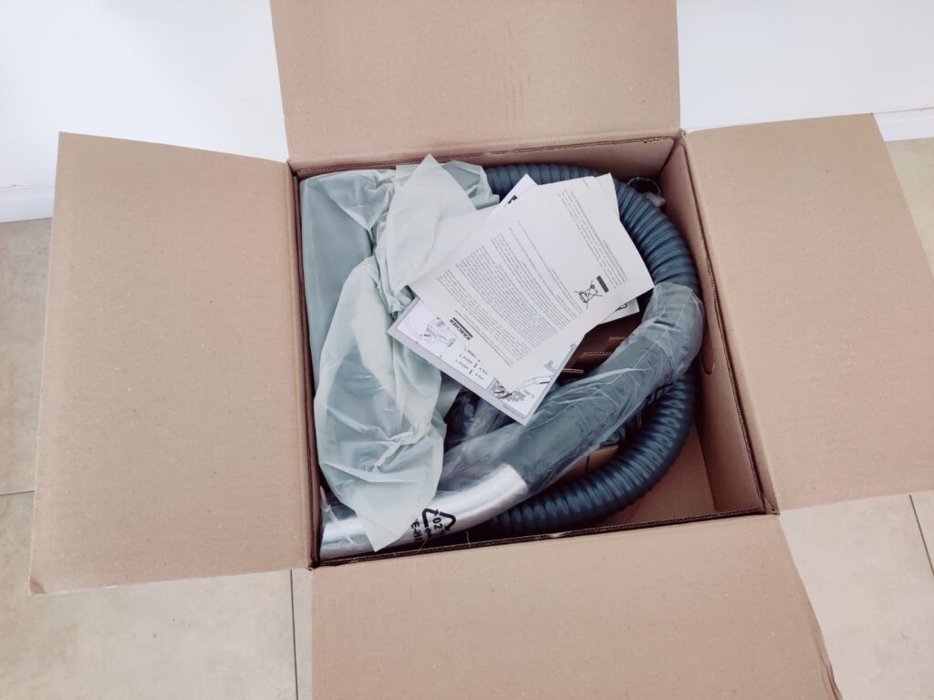 Kärcher AD 4 Premium Aschesauger Verpackung von oben