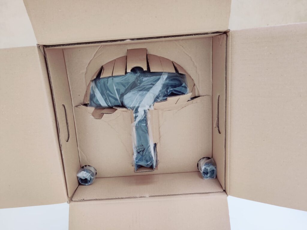 Kärcher AD 4 Premium Aschesauger Verpackung offen