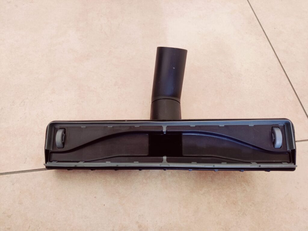 Kärcher AD 4 Premium Aschesauger Bodendüse von unten